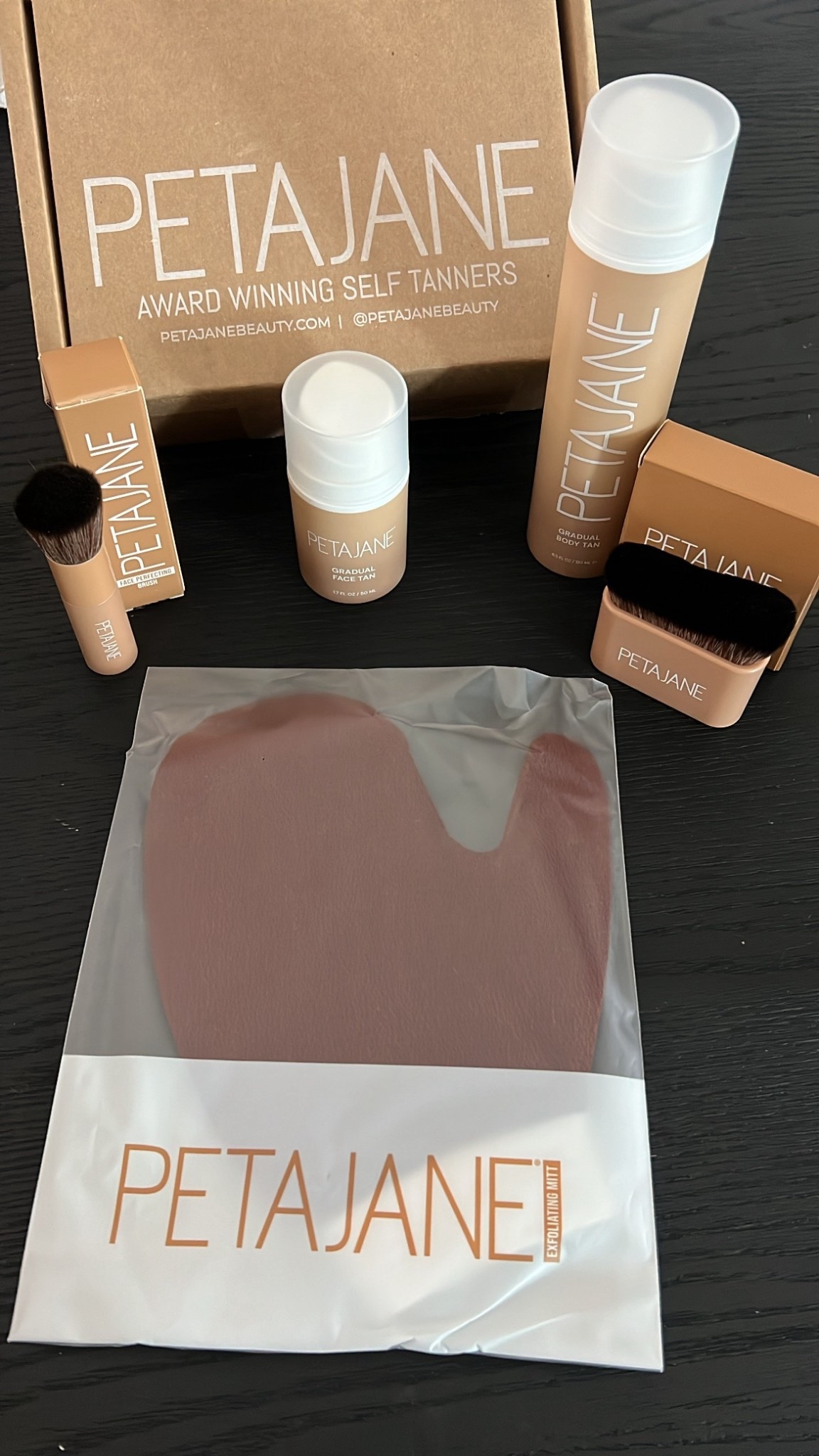 So excited to try out this gradual face & body tan lotion from @petajanebeauty 😍✨Thanks to my girl for the recommendation 🤎 @kriskoskella

#LTKSwim #LTKTravel #LTKBeauty