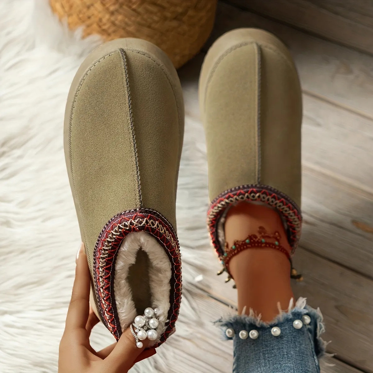 Cozy Women's Slippers - Soft & Warm Flatform Slip-Ons for Indoor Comfort | Temu Affiliate Program