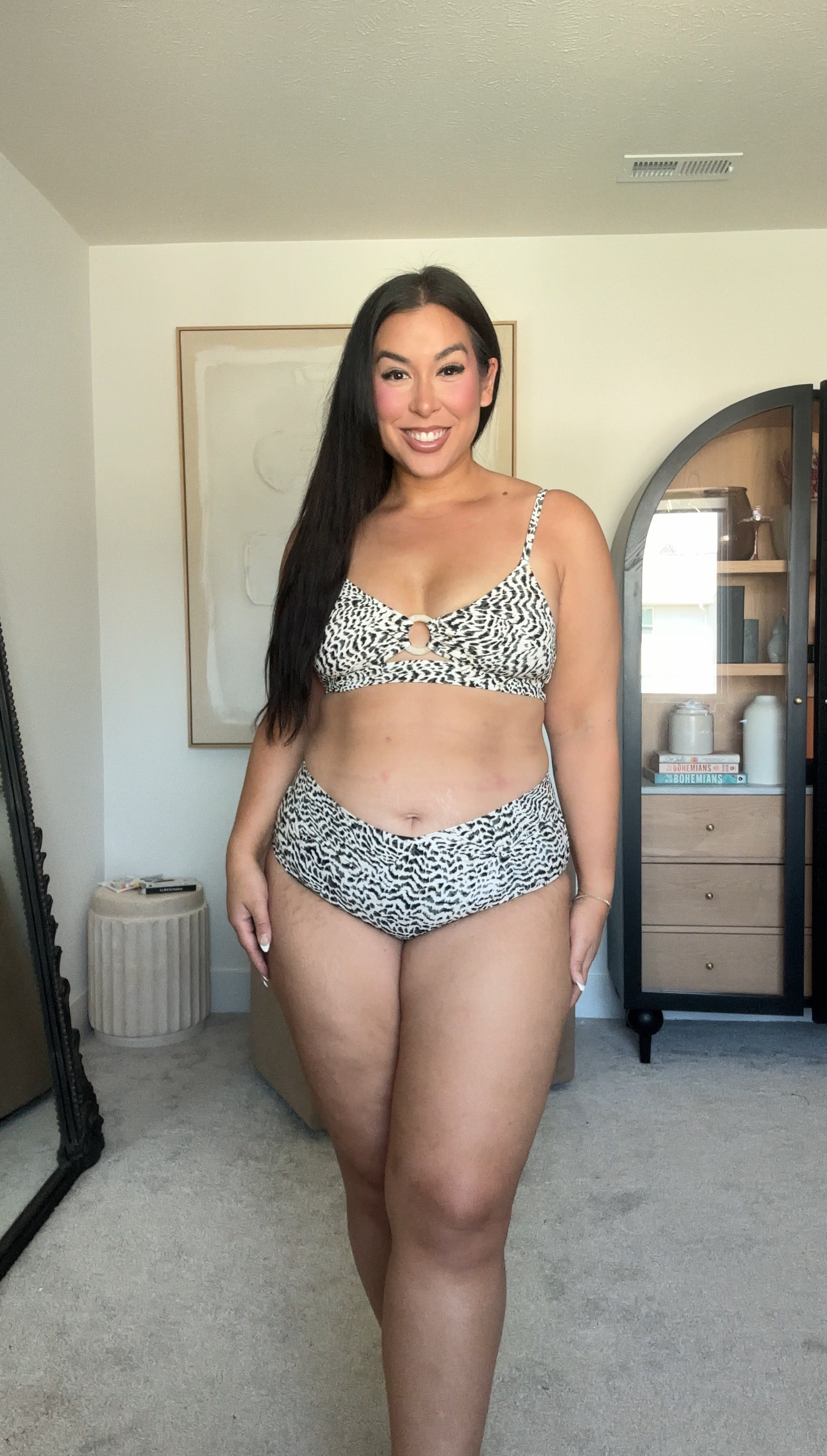 Midsize aerie bikini, wearing a largee
-
-
-
Aerie, aerie fashion, spring fashion, spring style, midsize fashion, midsize style, outfit inspo 


#LTKMidsize #LTKStyleTip