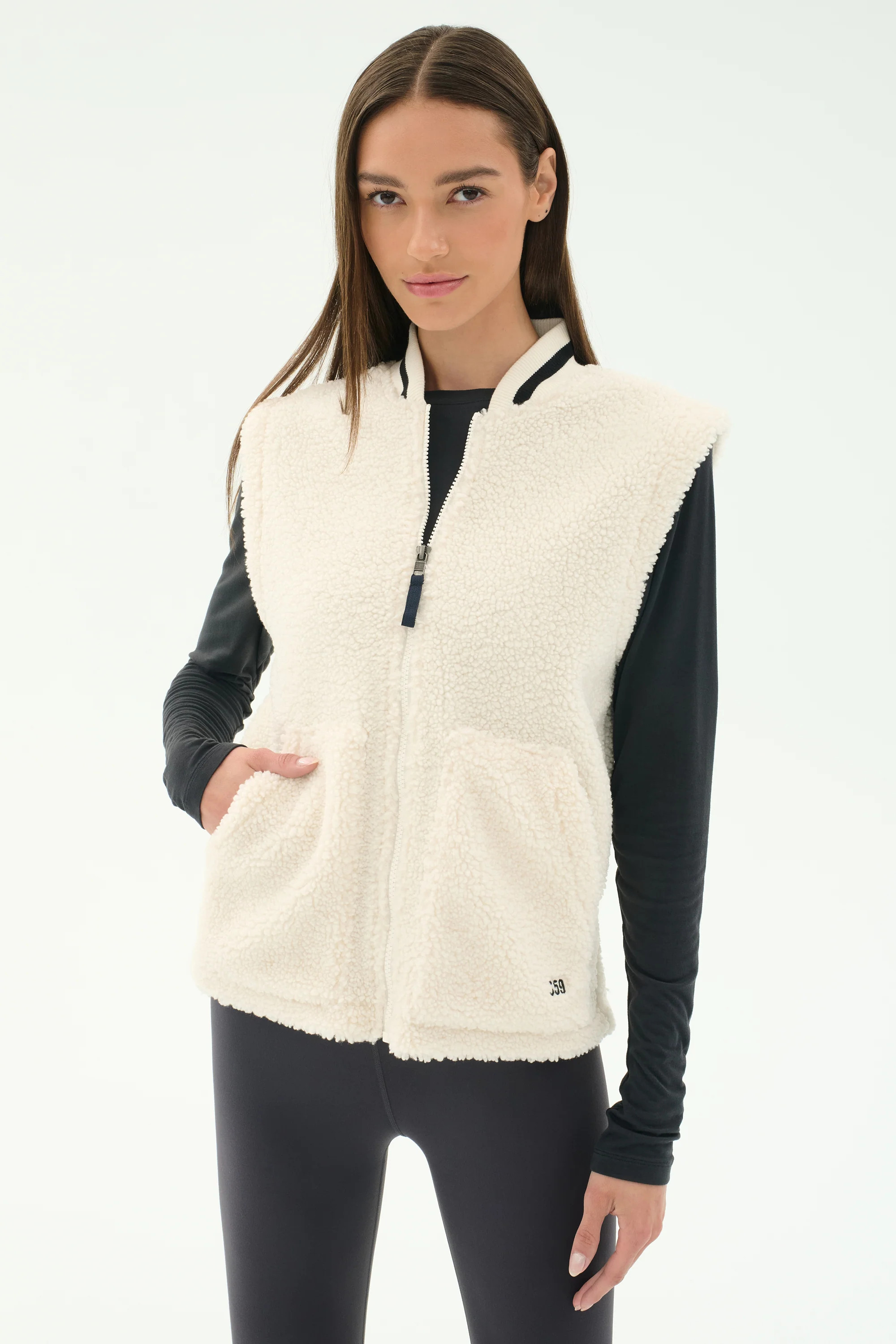 Aster Sherpa Vest | Splits59.com