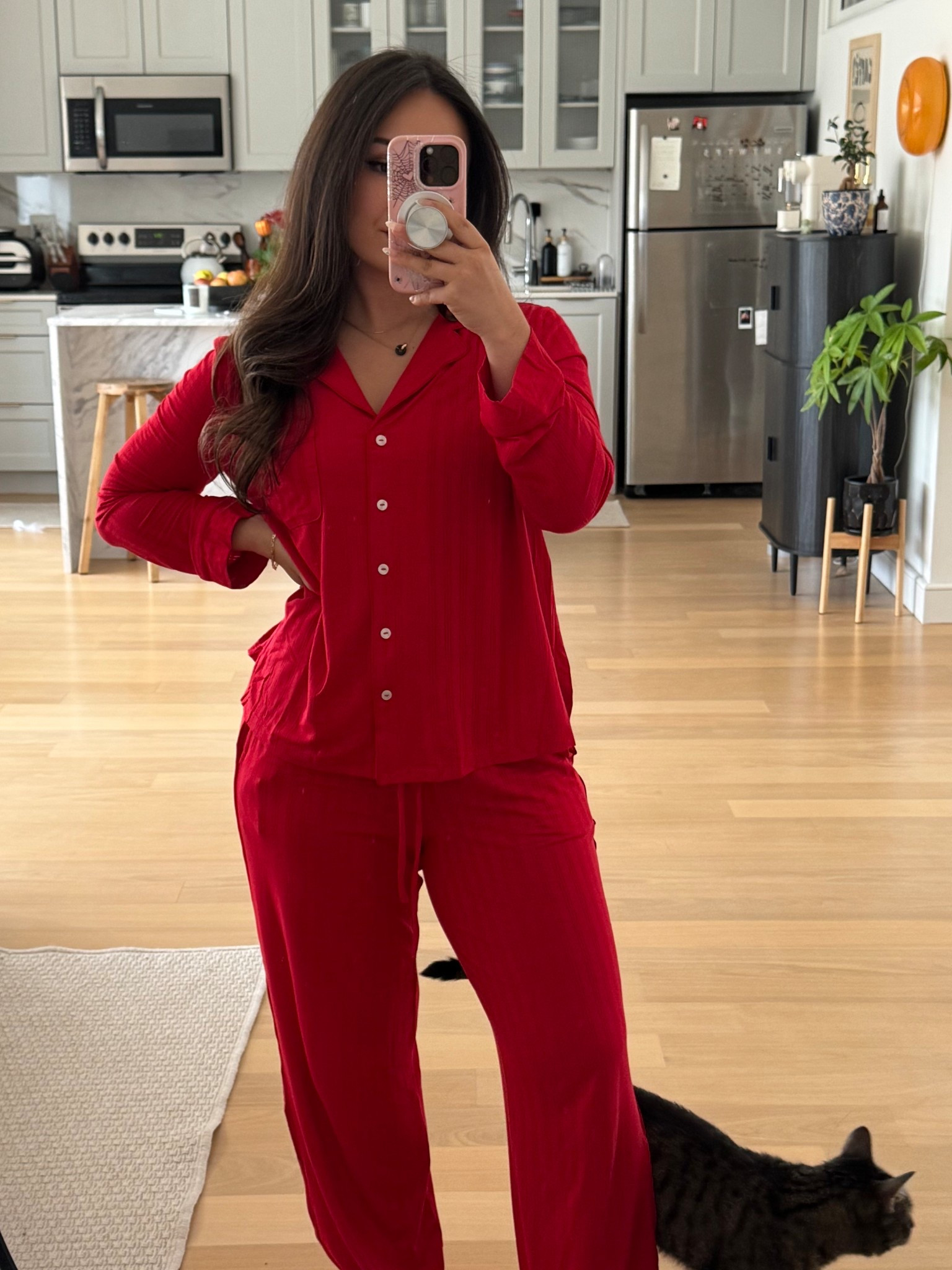 get your holiday PJ collection ready with @victoriassecret’s Black Friday sale- happening now ♥️ #VSpartner

Wearing size Small Petite in everything
