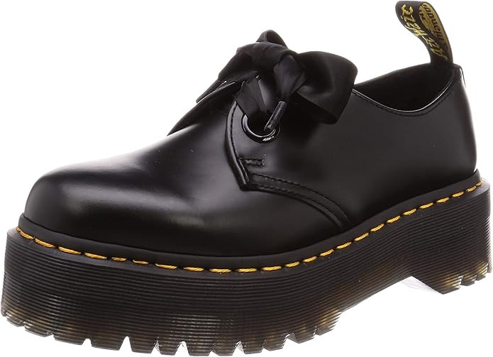 Dr. Martens Womens HollyOxford | Amazon (US)