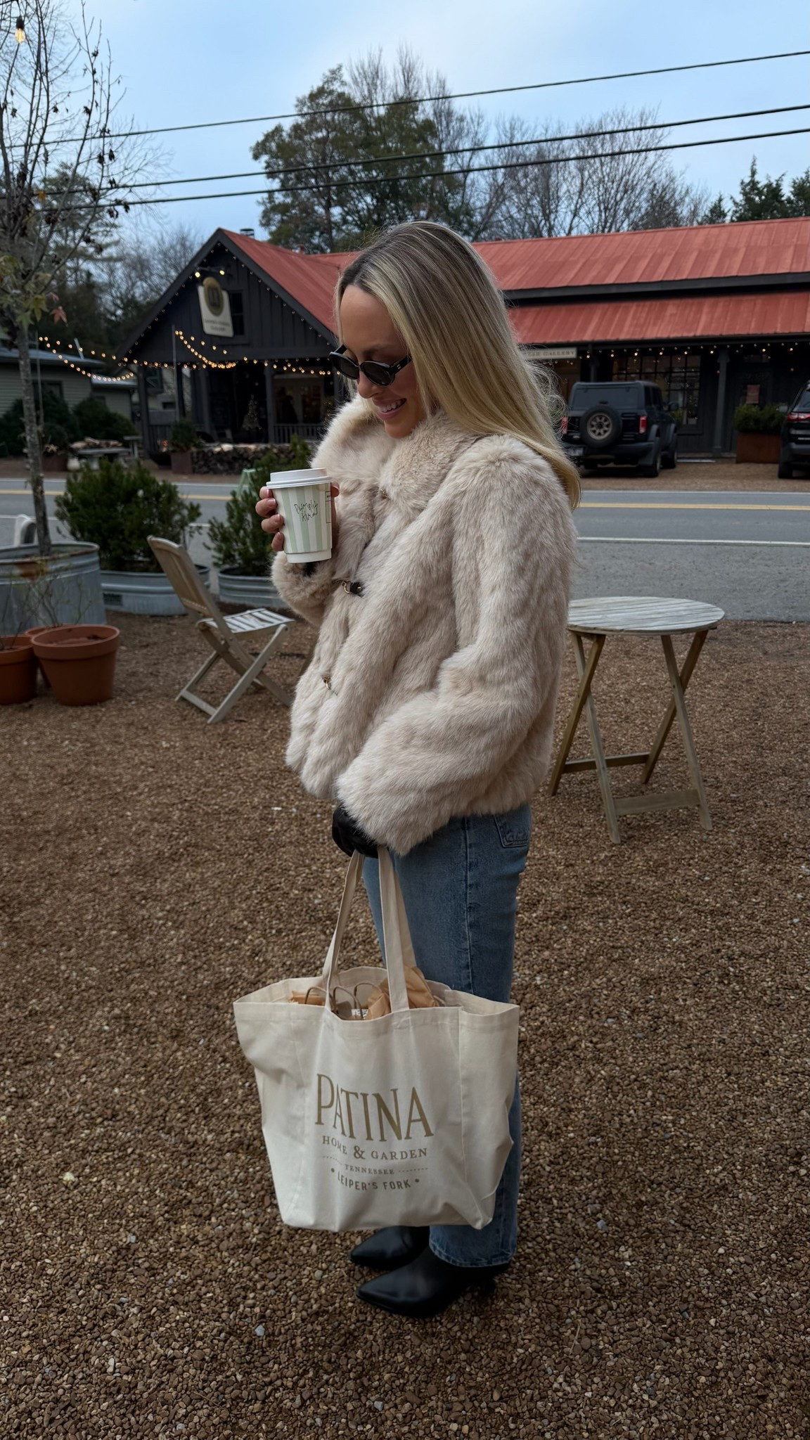 Winter outfit idea ❄️  this faux fur jacket is a favorite of mine & sizes are going fast!

#LTKootd #LTKSeasonal