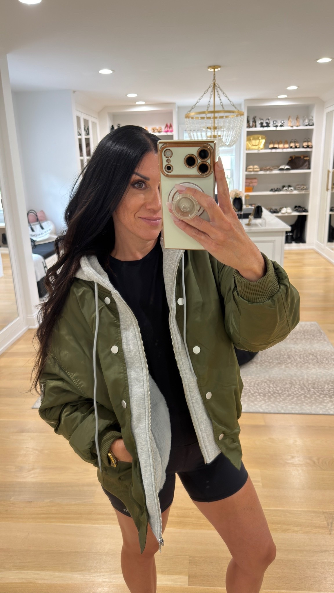 Vici oversized bomber jacket
Glambytes30 for 30% off