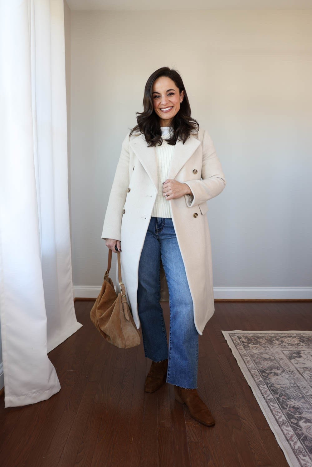 Testing the fit of petite jeans and pants from Kut from the Kloth - the verdict - a win! 

Avery straight leg: 00 petite / 10.25” rise / 25.5” inseam 
Coat: petite xxs 
Sweater: petite xs 

For size comparison, I’m 4’10” 105lbs. My measurements are 32”, 24”, 36”. I typically wear petite xxs/00/24 and have a 25” ankle inseam and a 27.5-28” full length inseam.