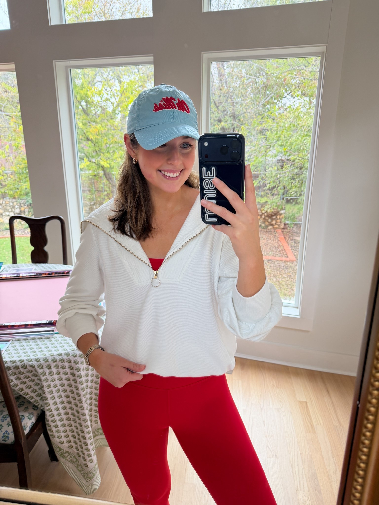 Saturday ootd! Wearing an XS in set and S in pullover - runs oversized!