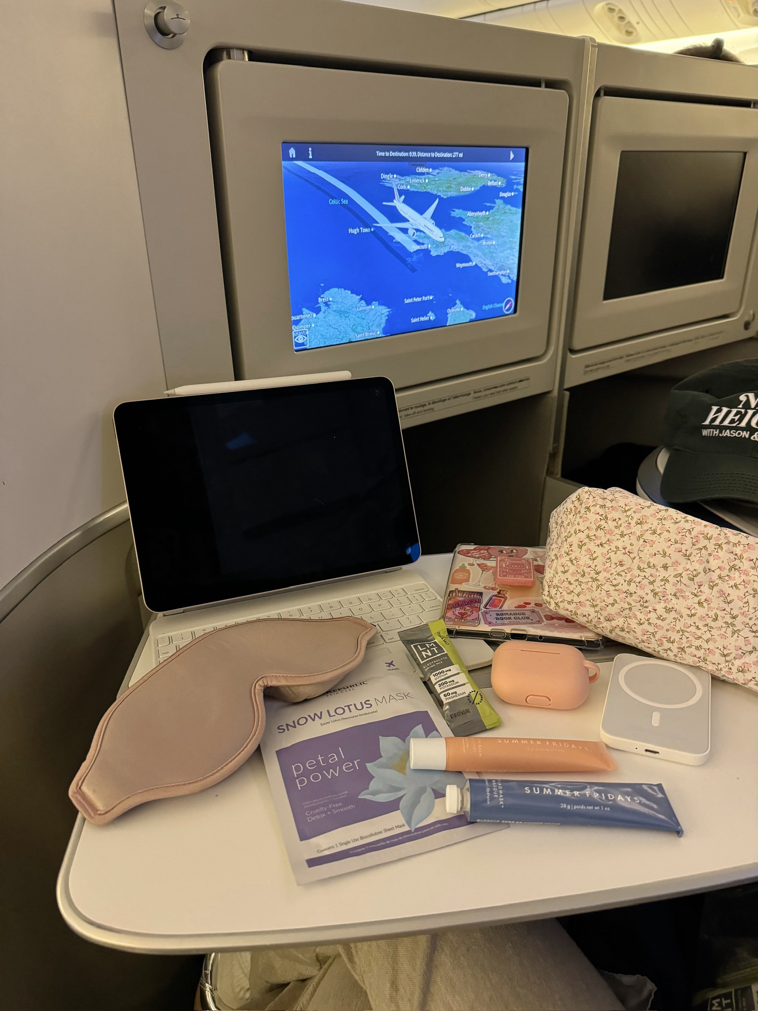 On flight necessities

On flight self care, on flight skin care, fly with me, flight gadgets, flight items, flight finds, flight must haves, travel must haves, travel finds, travel items, amazon, amazon finds

#LTKbeauty #LTKSeasonal #LTKtravel