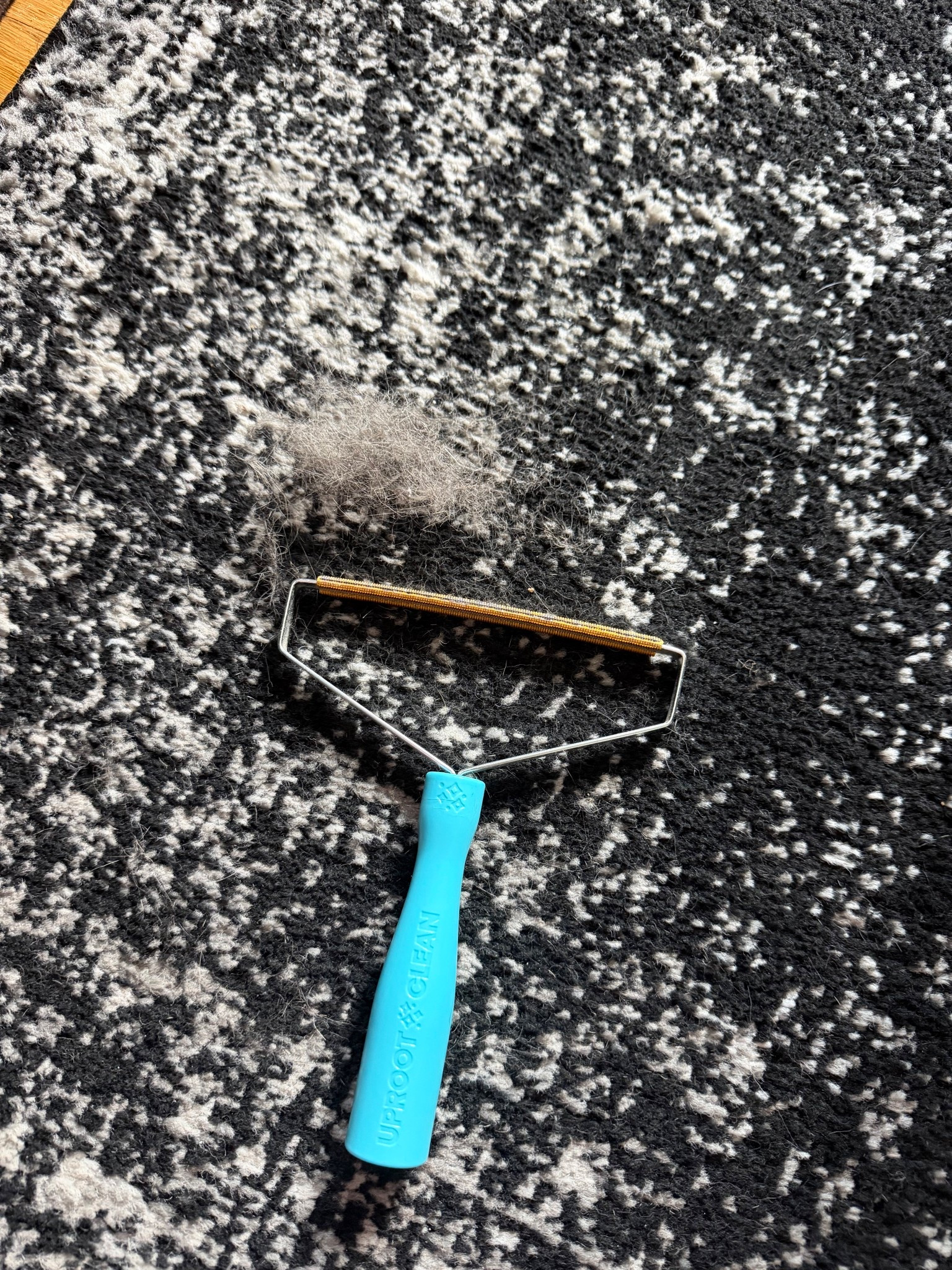 Love this tool to help get cat hair out of my rugs and couches that the vacuum doesn’t gett

#LTKHome