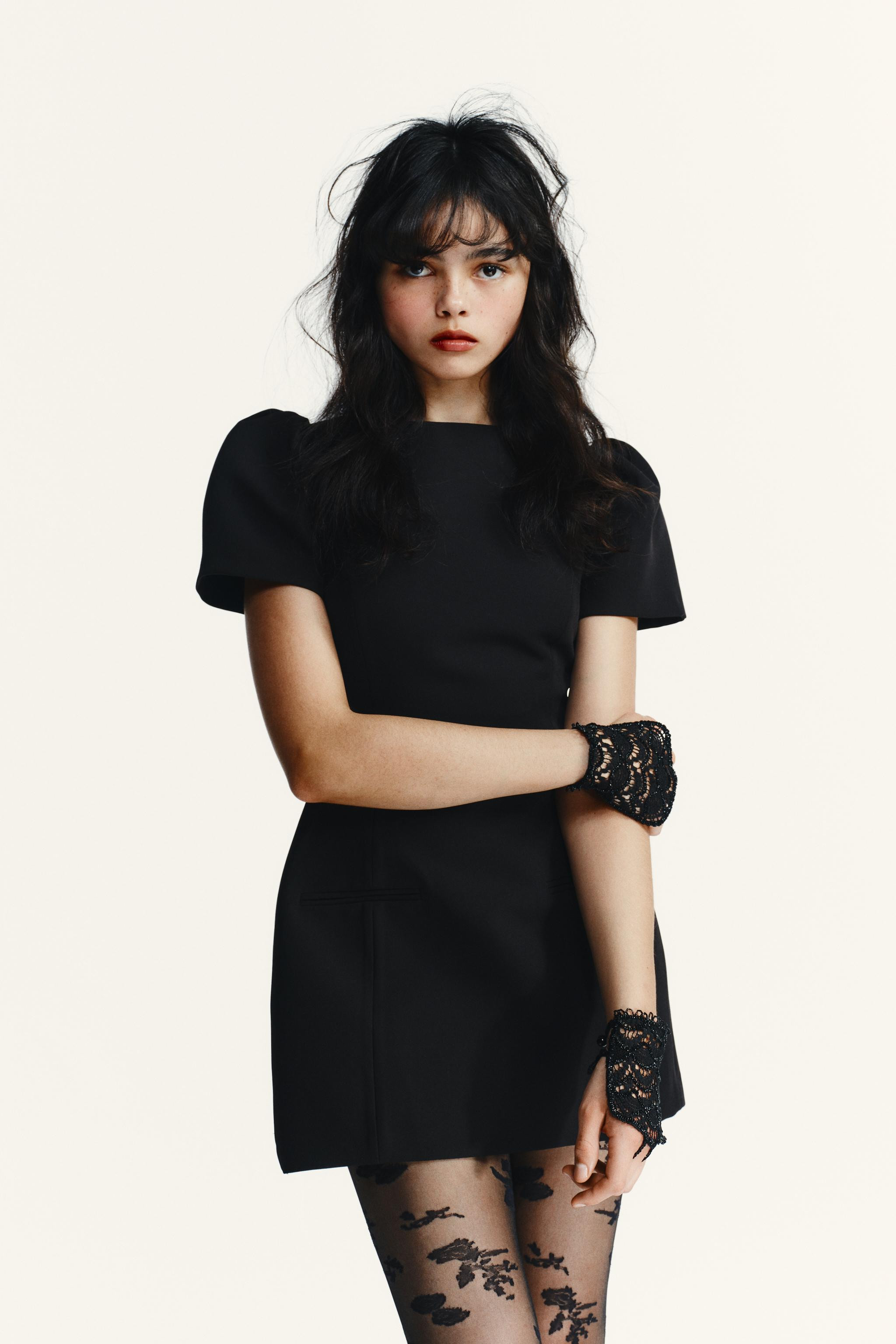SHORT DRESS WITH PLEATS AND POCKETS | Zara UK
