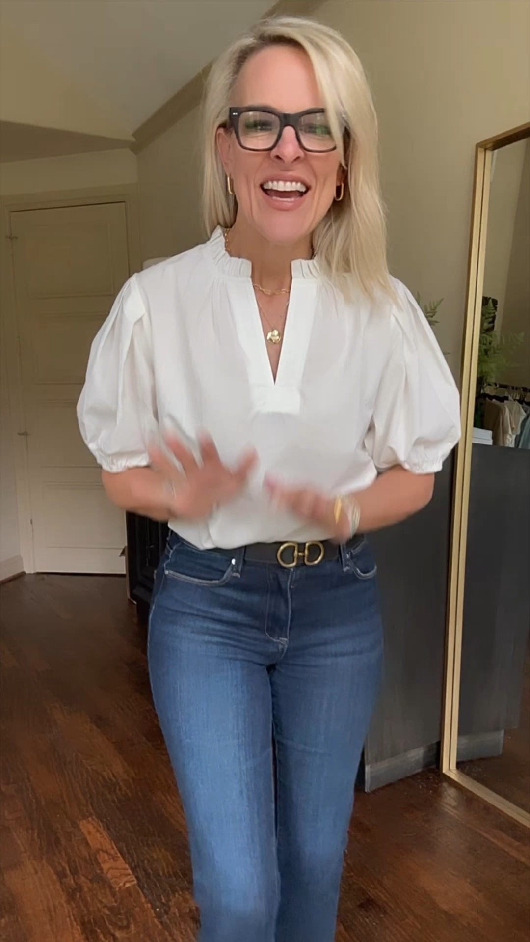 Spring tops

I will always love a good white top! 
Top - wearing medium
Jeans - tts 

The Target sandals come in black. I would pair those with this outfit 

Shop Avara 

#LTKfindsunder100 #LTKstyletip #LTKover40