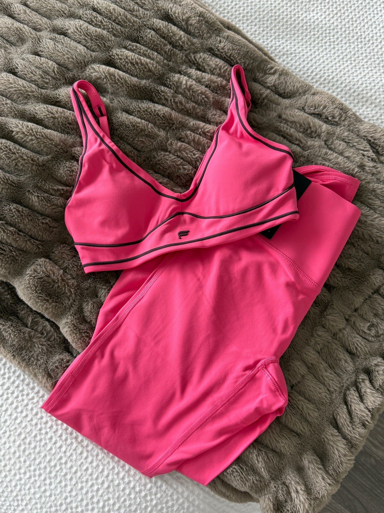 new set from @Fabletics 💘

#LTKootd #LTKfitnessgoals #LTKActive