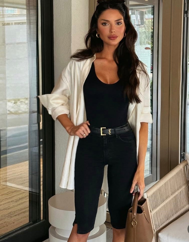 Capri jeans 

#LTKmomlife #LTKBeauty #LTKPetite