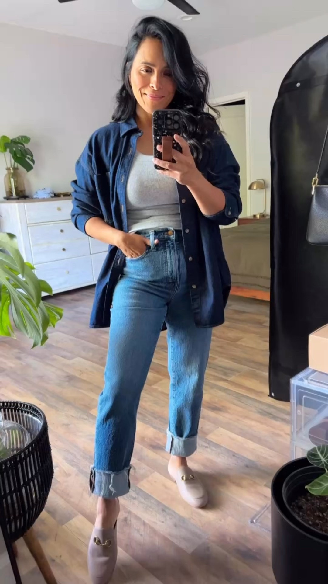 Madewell jeans are the best 🙌🏽 
Use code LTK20 to save 20% 






Sale 
Madewell jeans 
Best jeans 
Midsize style 
Denim on denim

#LTKxMadewell #LTKMidsize #LTKSaleAlert