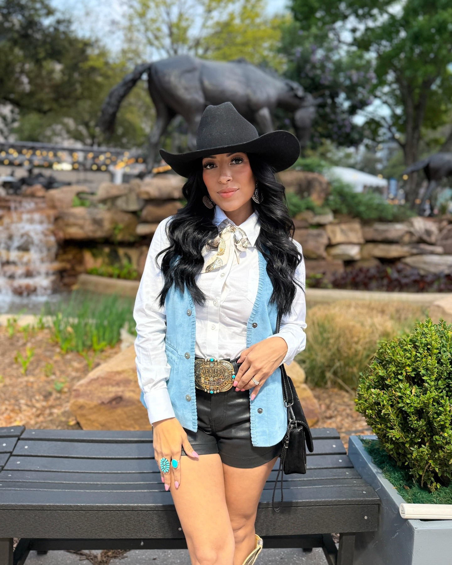 Final day in Houston in H2T @idyllwind, you were a good time 🤠 … now onto the next adventure. ☁️ @rodeohouston #westernfashion #westernstyle #westernfashioninfluencer #westernwear #rodeolife