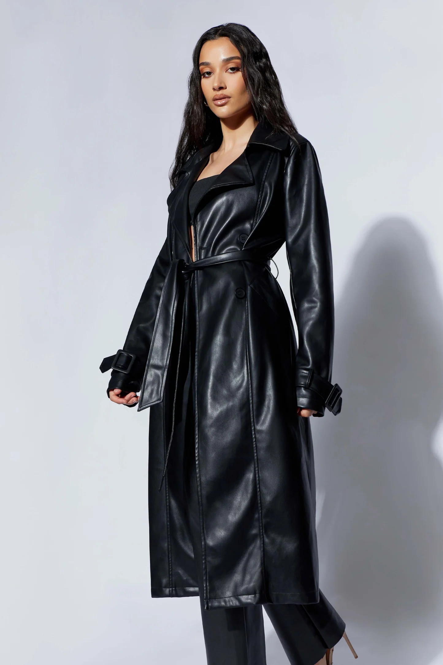 Isla Pu Trench - Black | MESHKI US