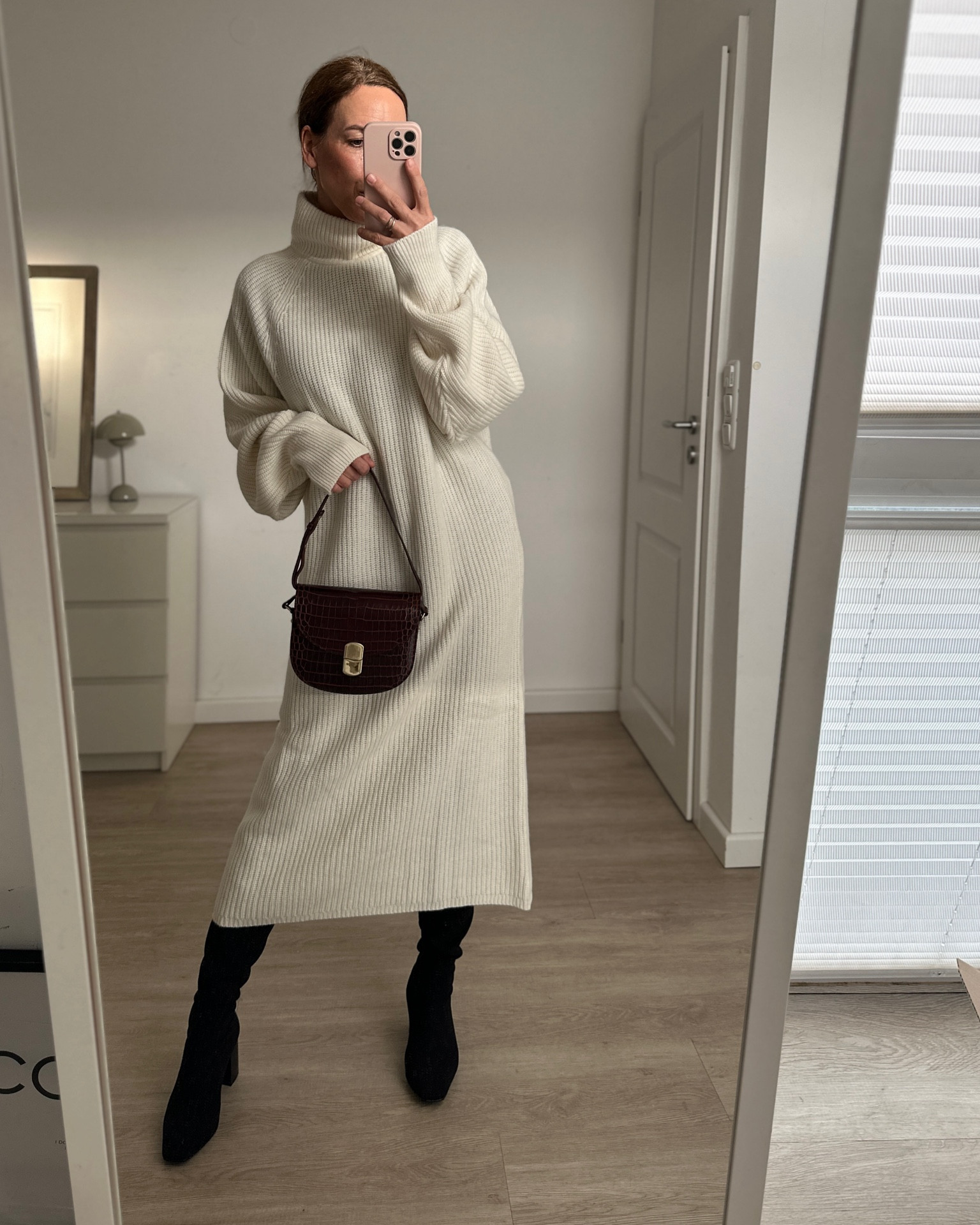 Strickkleid in creme 

#LTKdeutschland #LTKstyletip #LTKwinter