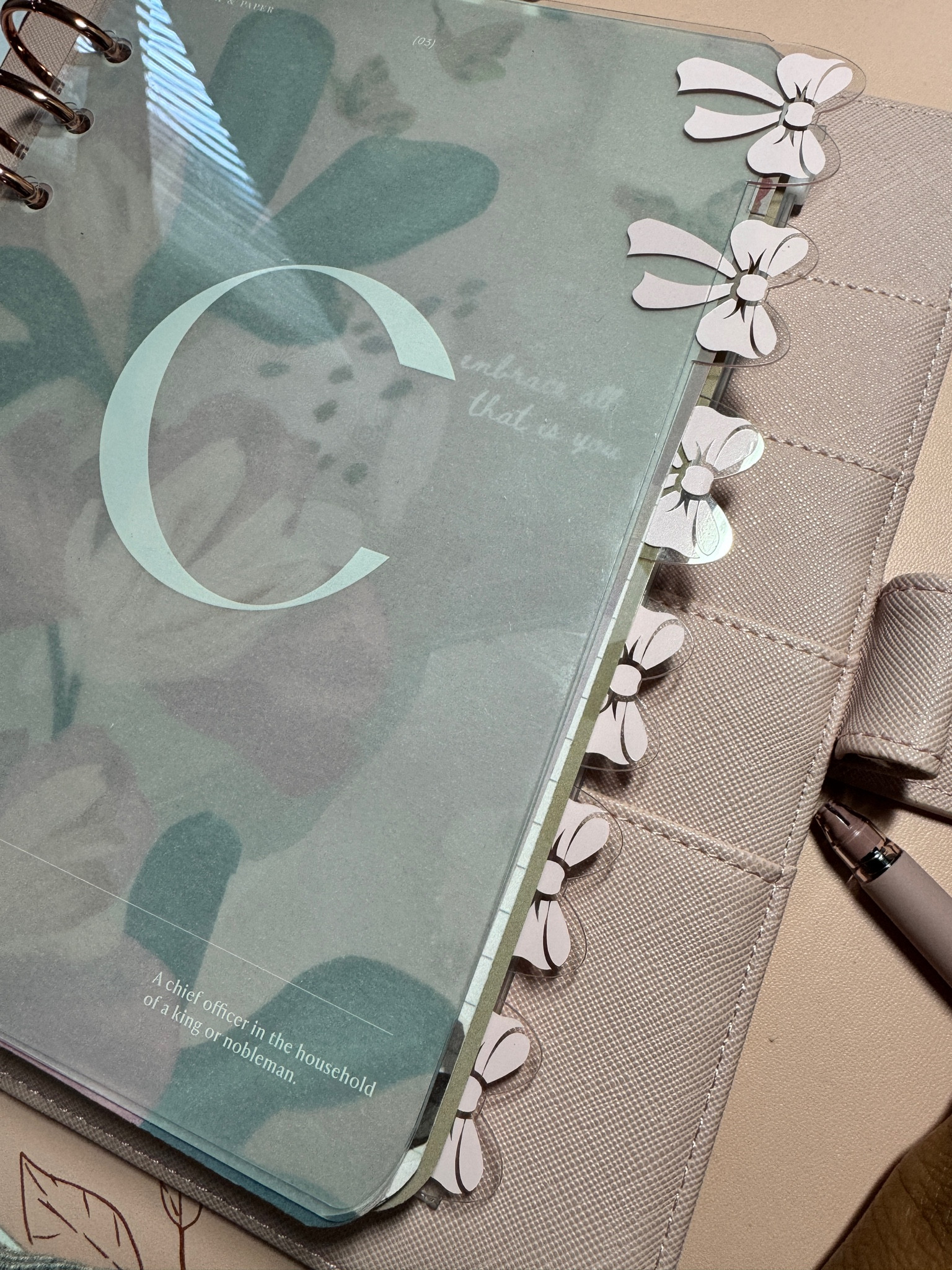 Pink Bow Planner Dividers

#LTKSeasonal #LTKFindsUnder50 #LTKBacktoSchool