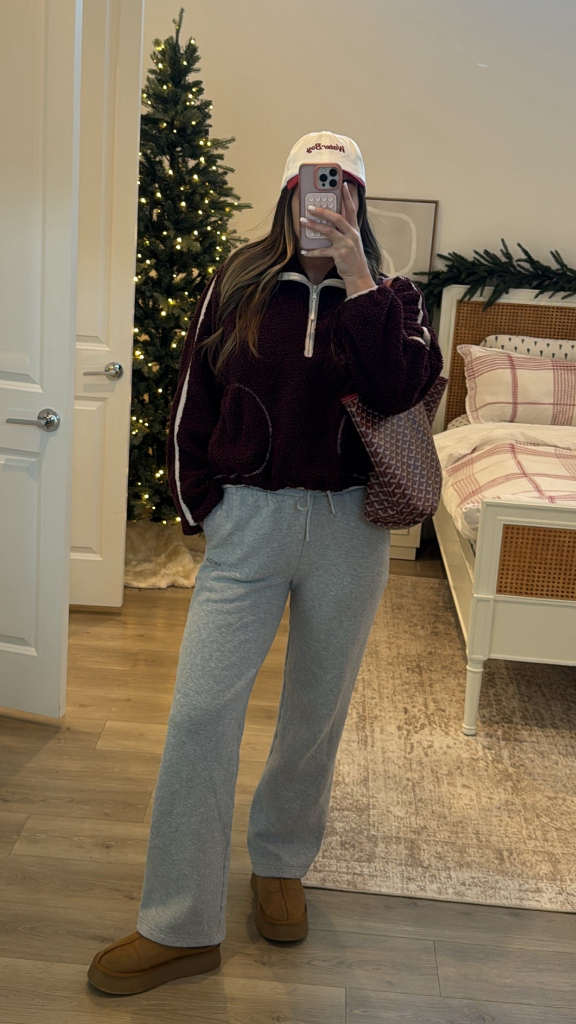 Cozy Winter Outfit 🌲 OOTD Old Navy Aritzia Home Bedding Holiday Christmas Tree Sweatpants Sherpa Halfzip 

#LTKootd #LTKHoliday #LTKFindsUnder50