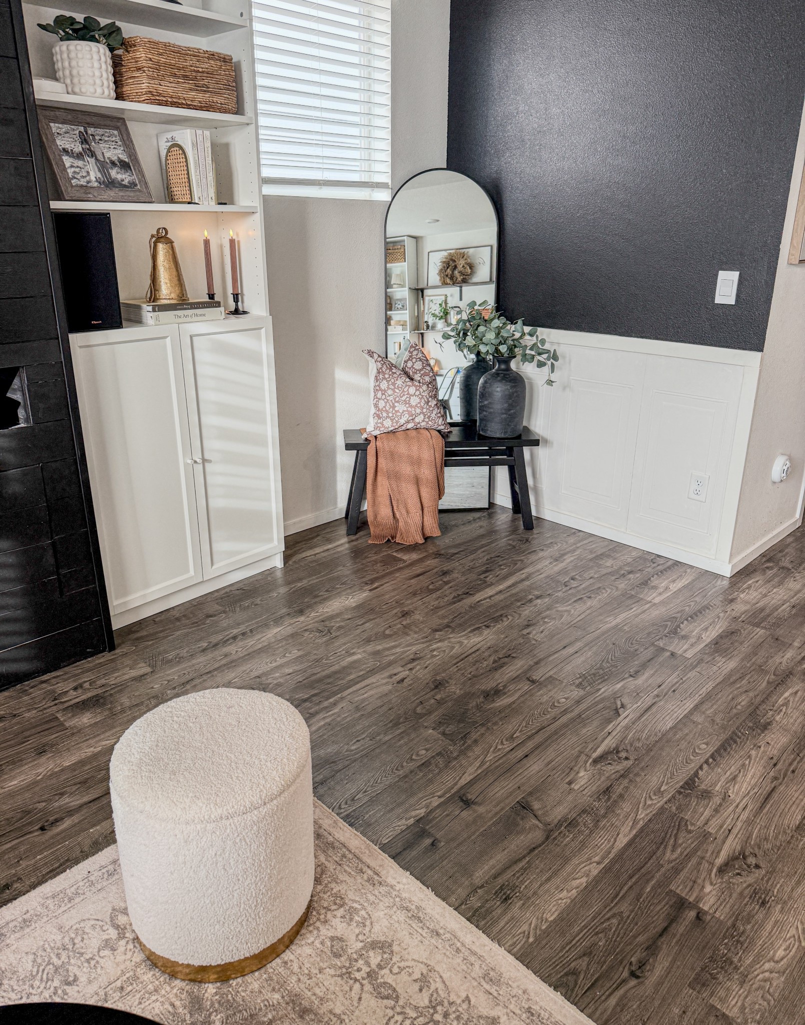 Corner styling idea 

#LTKHome