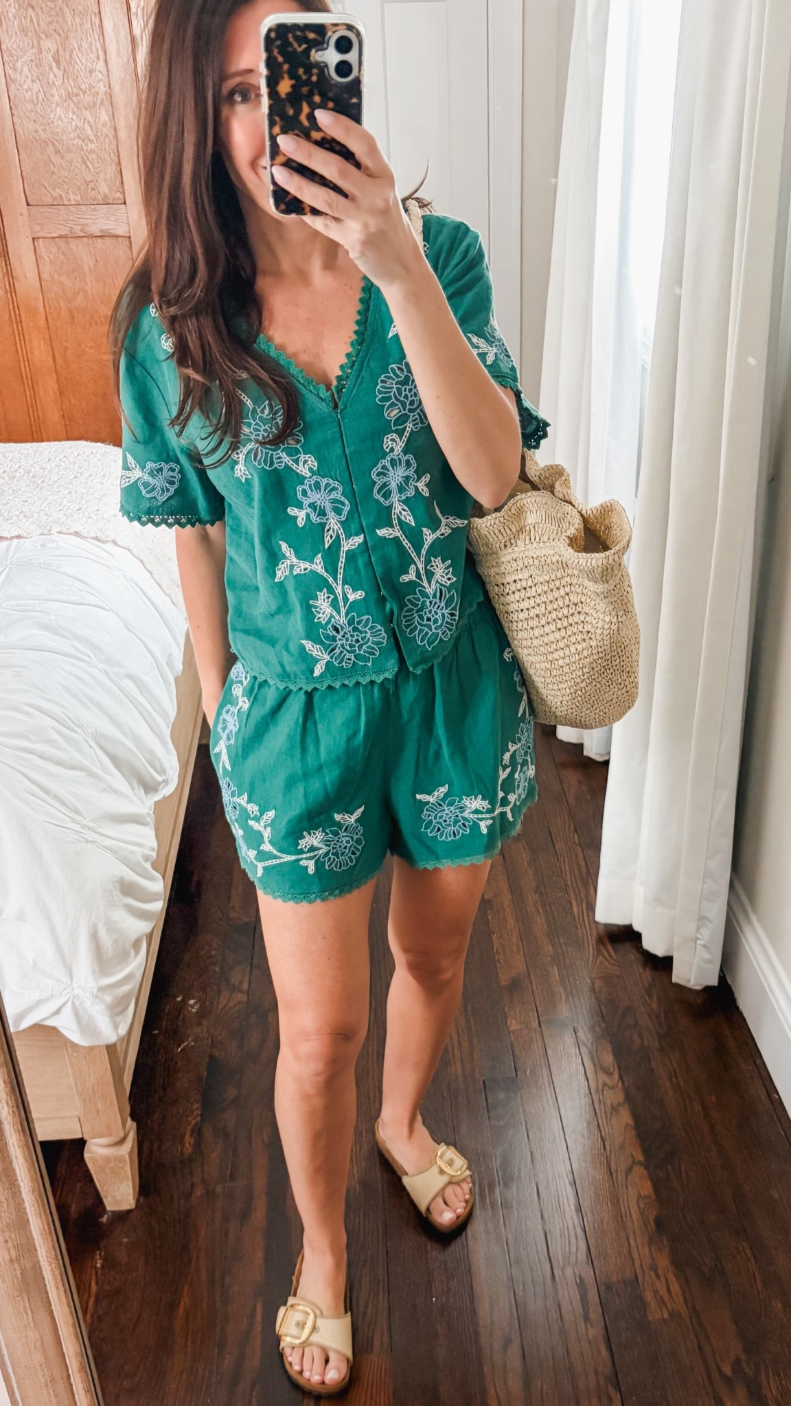 Super cute green embroidered Target set!


#LTKSaleAlert #LTKOver40 #LTKSeasonal