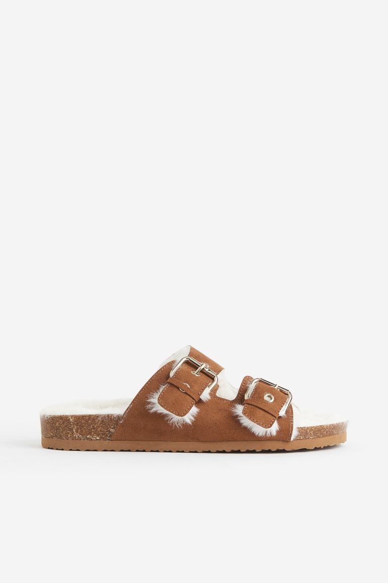 Teddy-lined slippers | H&M (UK, MY, IN, SG, PH, TW, HK)