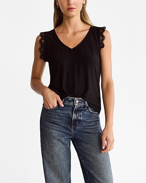 Lace Scalloped V-Neck Mesh Back Tank | Express