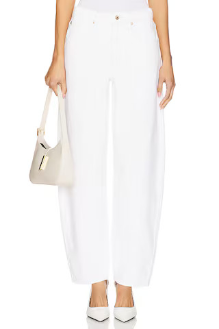 FRAME Low Slung Barrel Jeans in Au Natural Clean from Revolve.com | Revolve Clothing (Global)