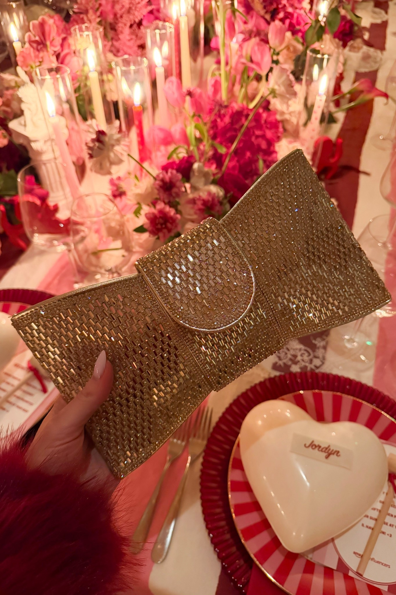 I mean how cute is this little bow clutch??

Bow clutch, bow purse, rhinestone clutch, date night, girls night out, valentine's day, valentine's day look, galentines day, Amazon fashion  

#LTKSeasonal #LTKdayinmylife #LTKValentine