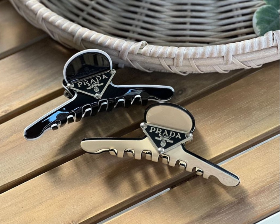 Prada hair clips dhgate 

#LTKsalealert #LTKunder100 #LTKunder50
