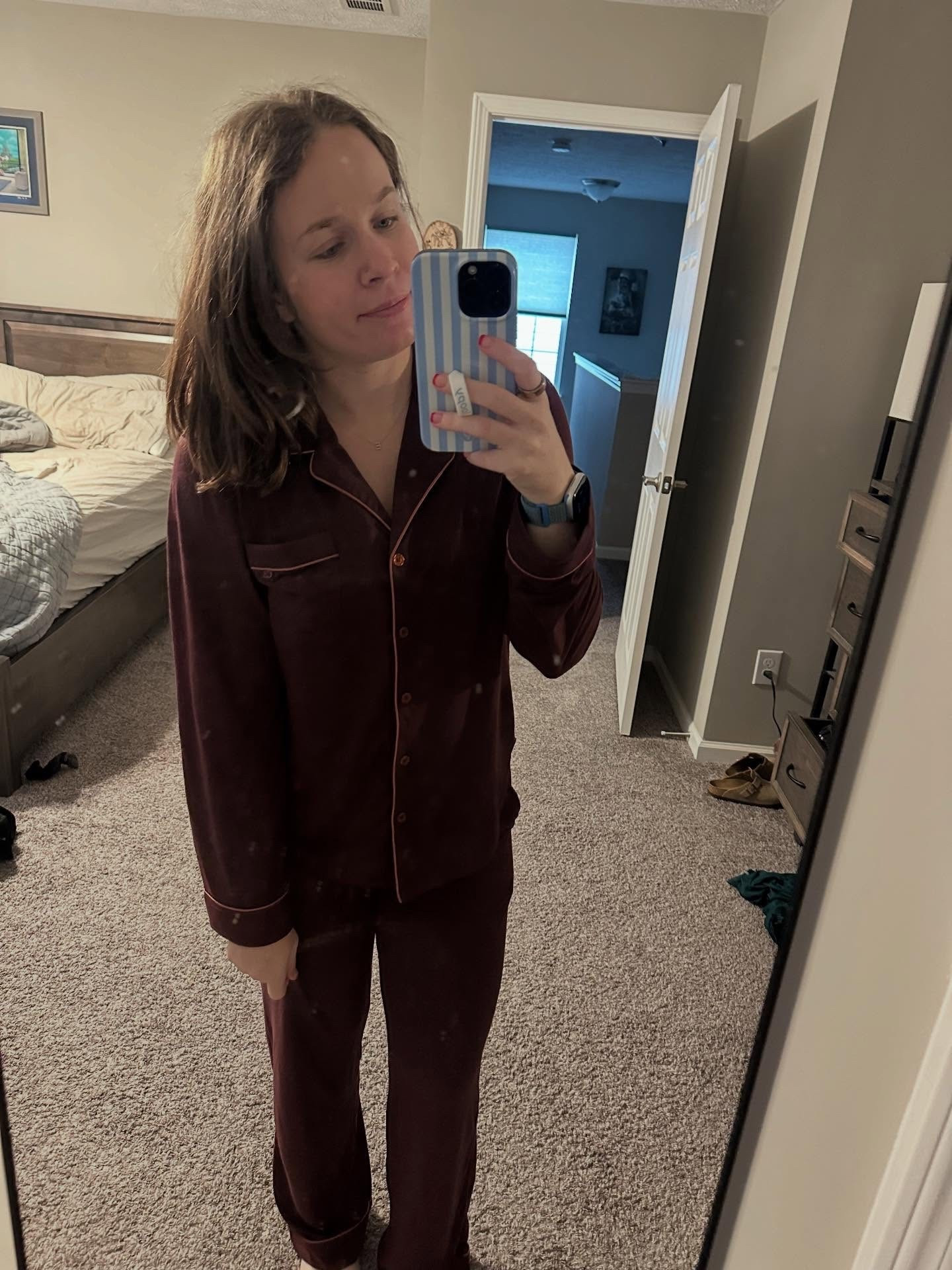 the way I quickly left work not feeling well and jumped straight into my jammies.  love these new pjs from cozy earth, they are so soft and so comfortable! ❤️ couldn’t find the top in burgundy, but linked the entire set!

#LTKootd #LTKdayinmylife