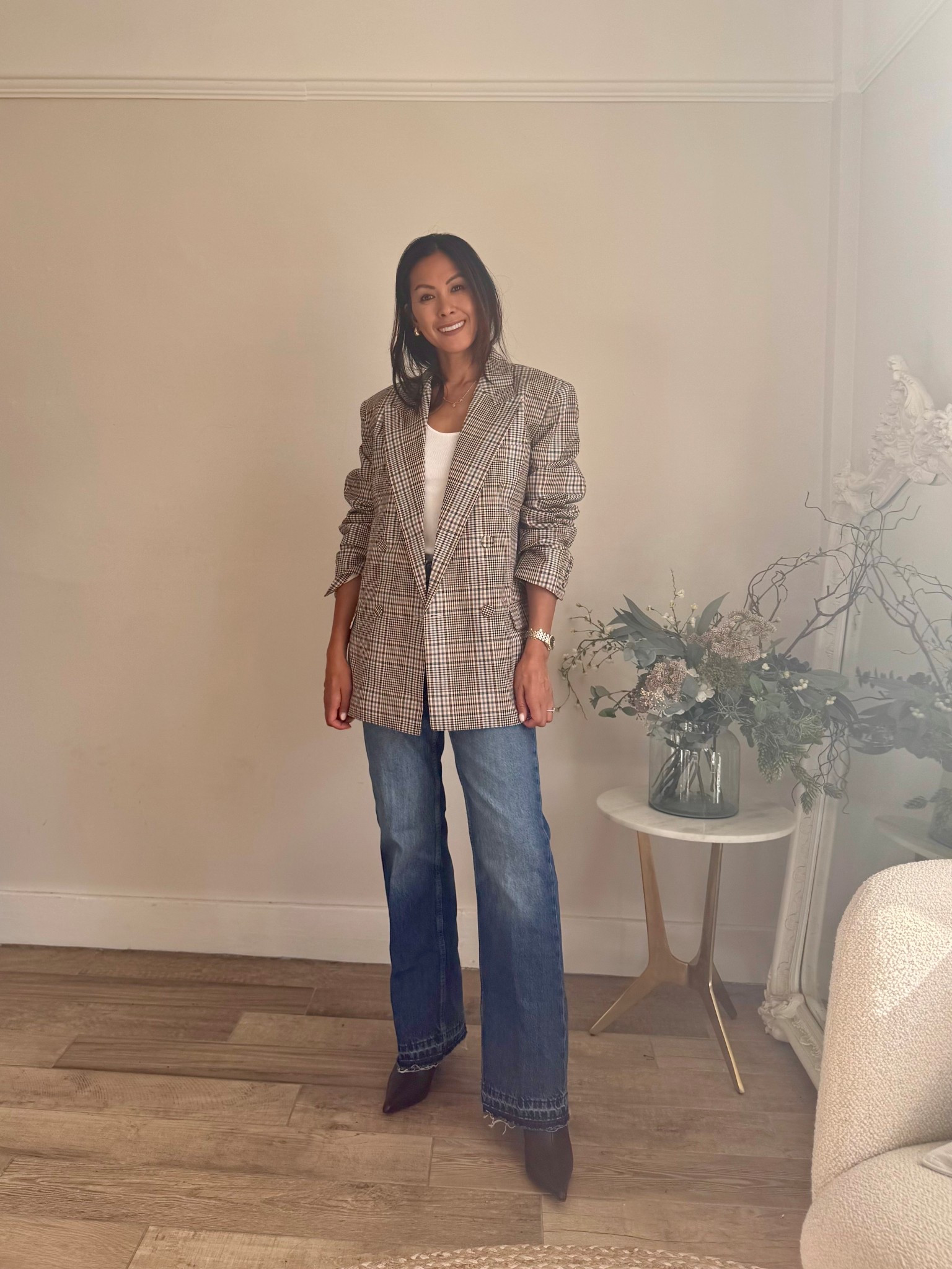 There’s 15% off for all members for the next 48 hours! I found some really lovely lush pieces for now and the in between days. Love the barn jackets, skirts and blouses and the jeans are such a fab fit. The chunky loafers are so comfy too and the check blazer at the end is a winner! 

https://liketk.it/5nAbK #ltkeurope #ltkautumn #ltkuk