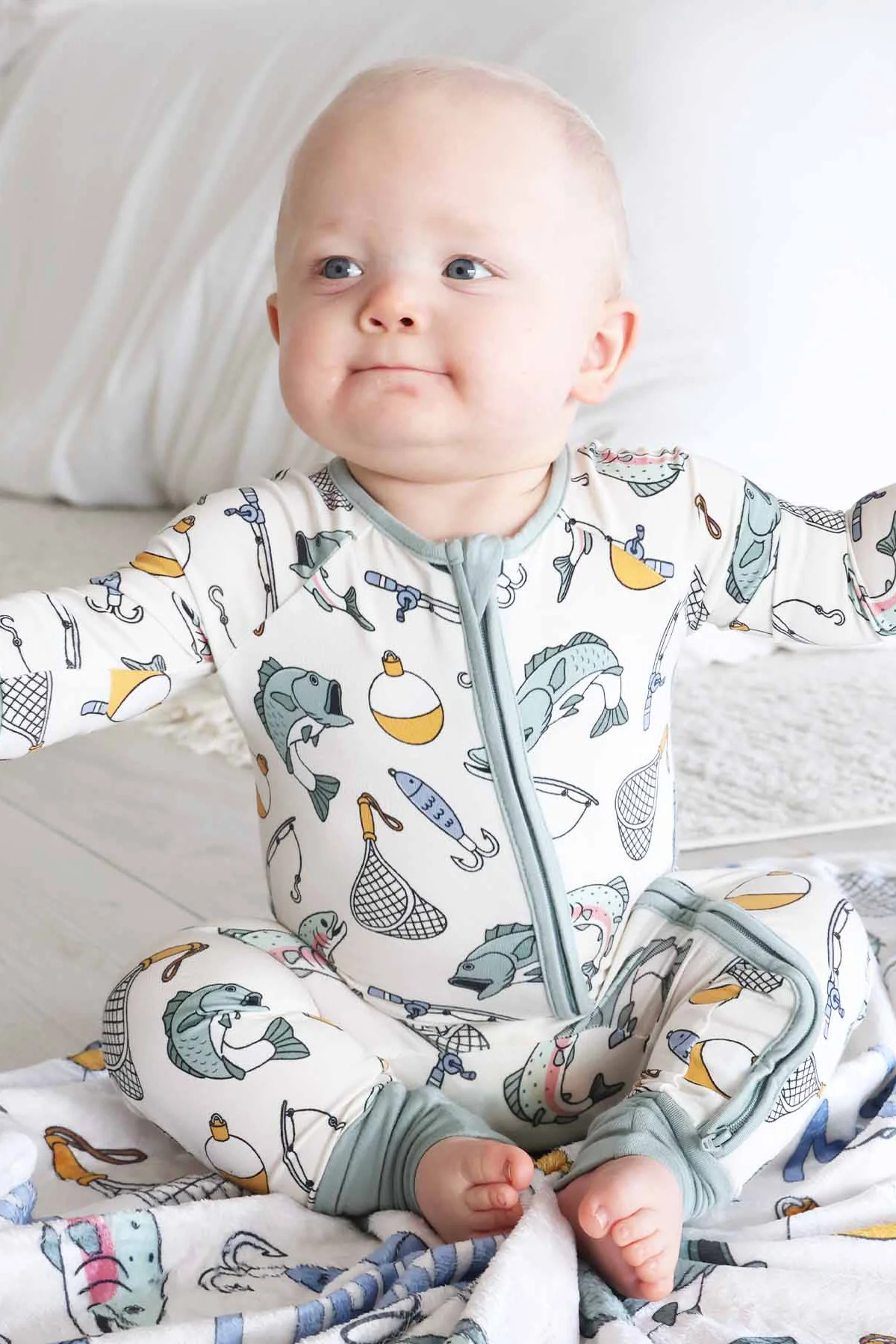 Catch of the Day Convertible Zip Romper | Caden Lane