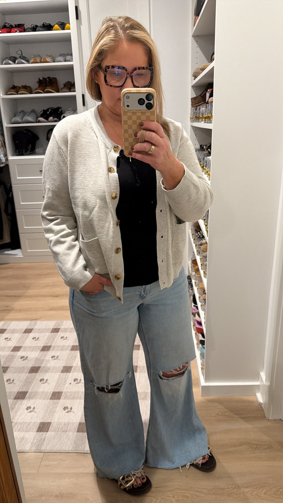 Currently on sale for only $25!  Love my @American Eagle Outfitters jeans!!￼

#LTKdayinmylife #LTKMidsize #LTKOver40