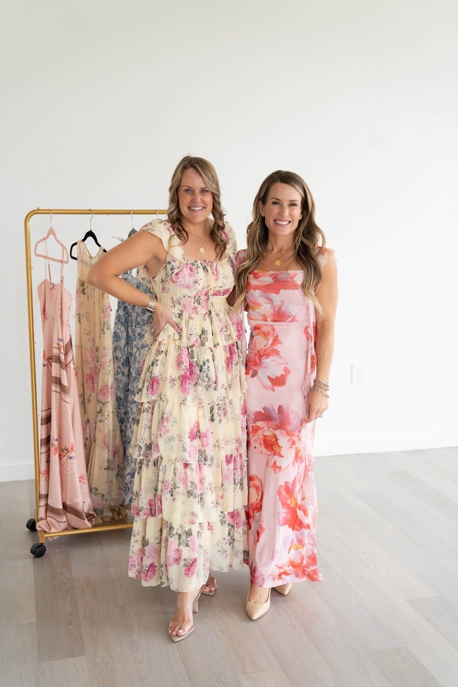 Wedding Guest Dresses

Petal & Pup  midi dress   floral dress  heels  trendy outfits  spring fashion  spring dress spring outfit  spring wedding  summer wedding

#LTKootd #LTKgrwm #LTKWedding