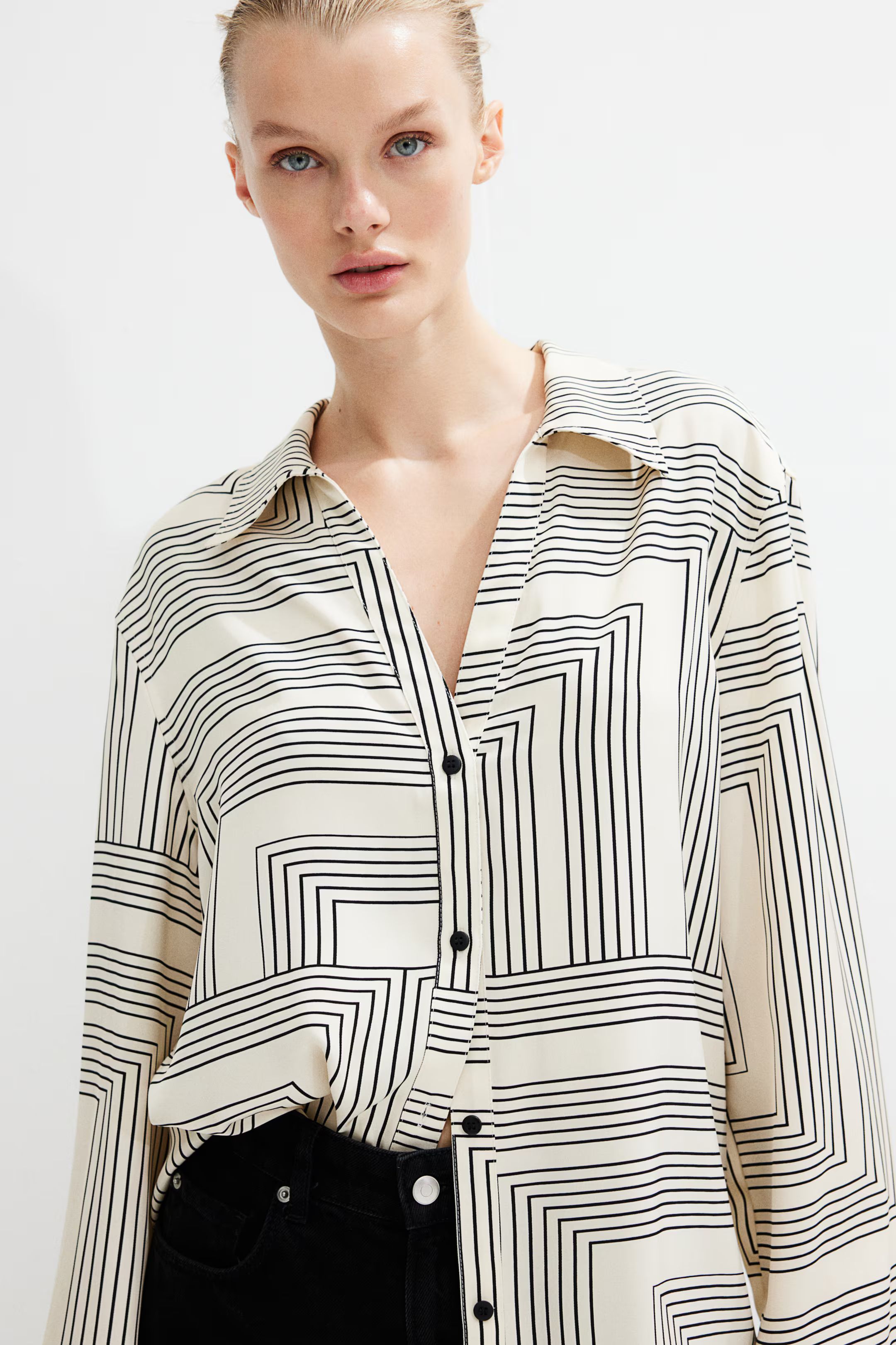 Long-sleeved shirt | H&M (UK, MY, IN, SG, PH, TW, HK)