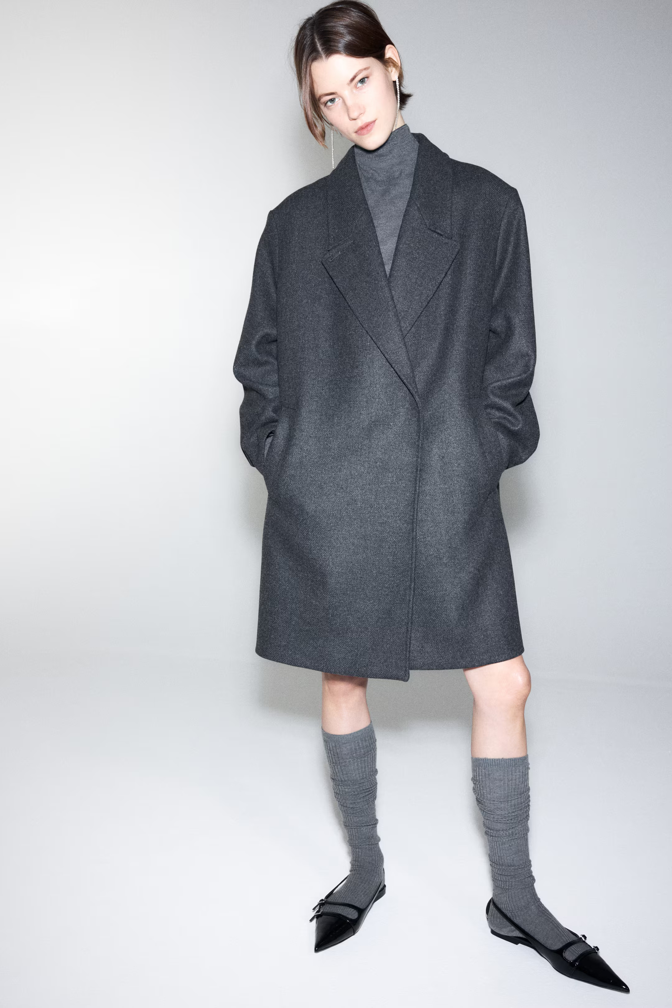 Oversized wool-blend coat | H&M (UK, MY, IN, SG, PH, TW, HK)