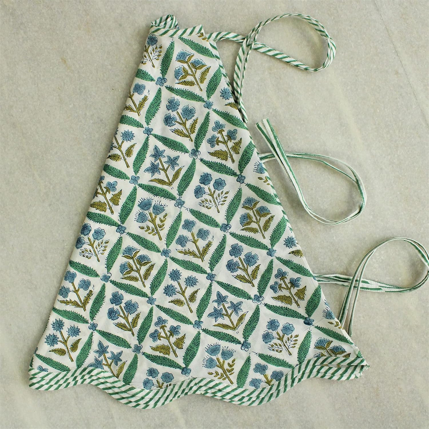 Ridhi Christmas Tree Skirt Floral Block Print Nature Color Christmas Tree Skirt in Cotton, Decora... | Amazon (US)