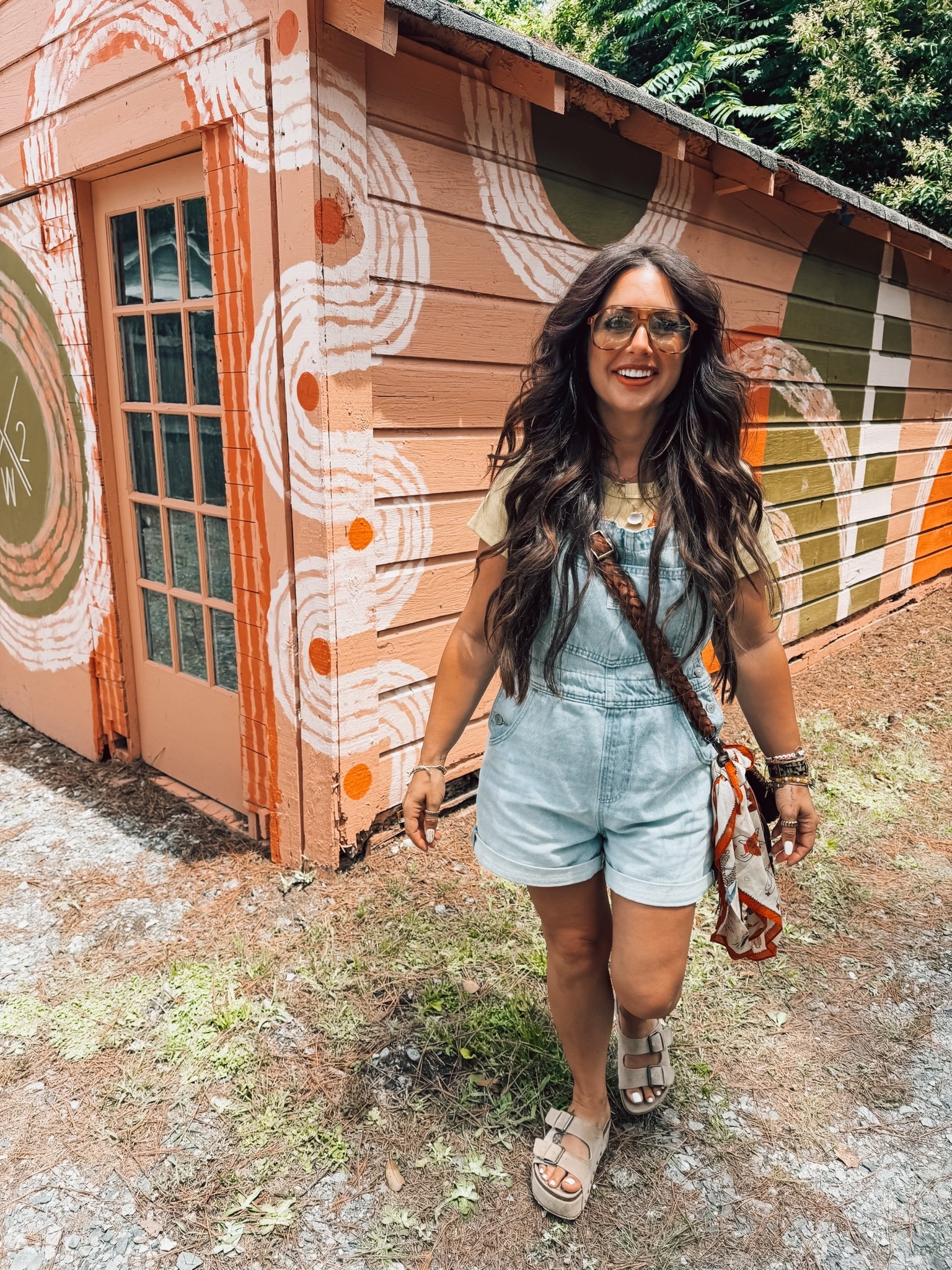 Fab @levi overalls definitely my go to lol this summer

#LTKootd #LTKselfcare #LTKSaleAlert