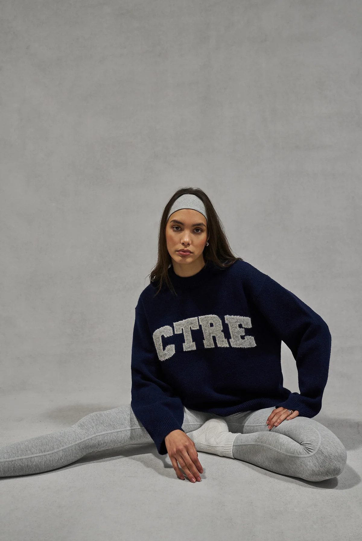 CTRE KNITTED SWEATSHIRT - NAVY | The Couture Club
