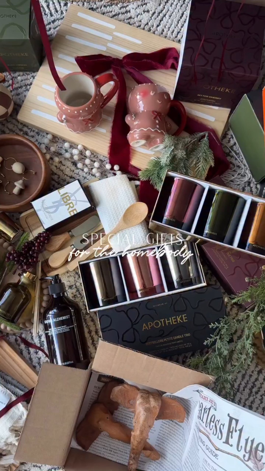 Finally finished putting all these little gifts together. 🎁
Apotheke candles discount code: FAMELLY_D10
¡Feliz Navidad!🎄🎅🏼

#homedecor #homegiftideas #aesthetichome #christmasdecor #giftwrappingideas #homebodygifts #giftideasforher

#LTKHoliday #LTKHome