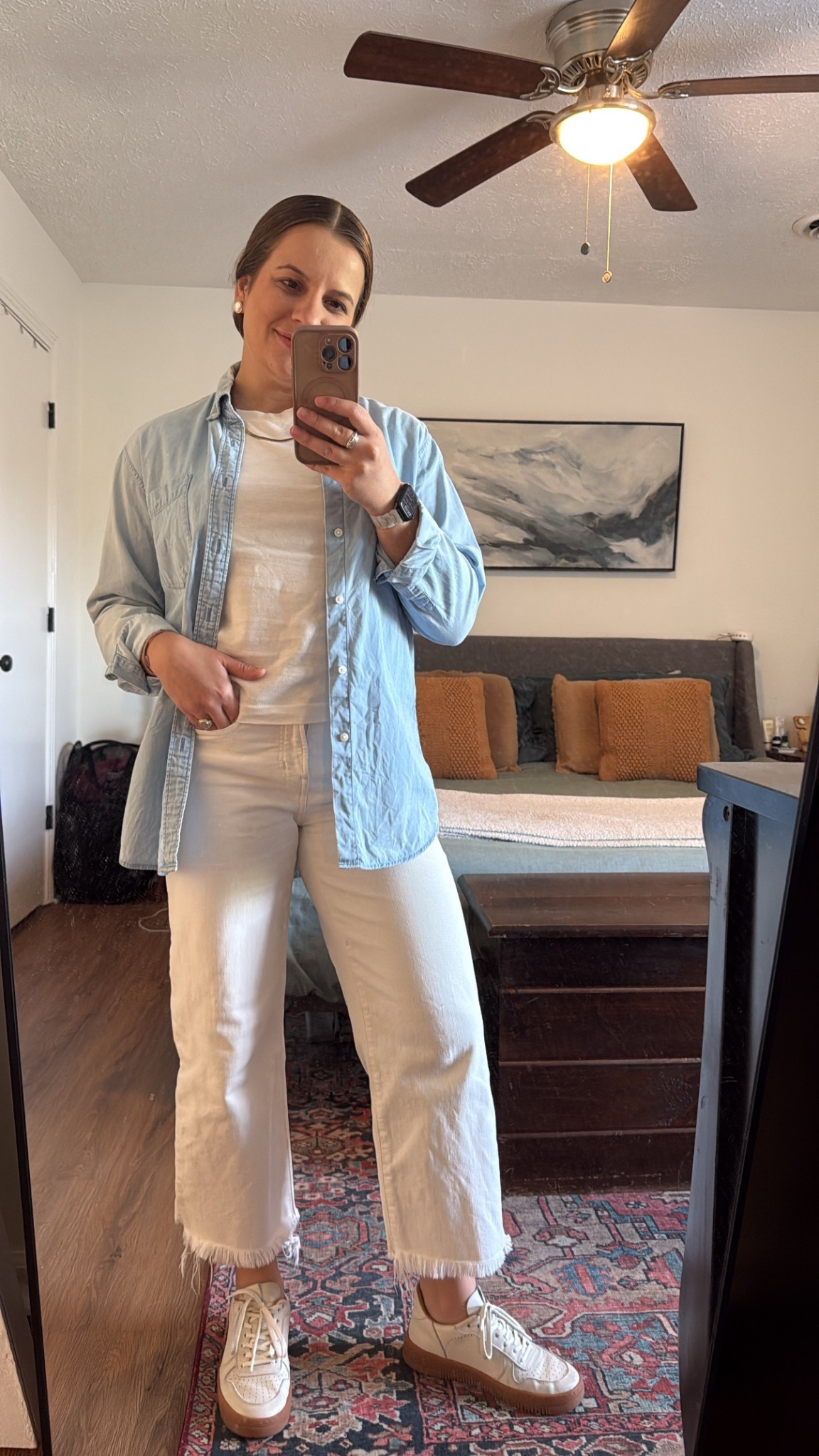 Love how a chambray brings an outfit together 👌🏼 
Jeans are 26 Petite!


#LTKStyleTip #LTKFindsUnder50 #LTKPetite