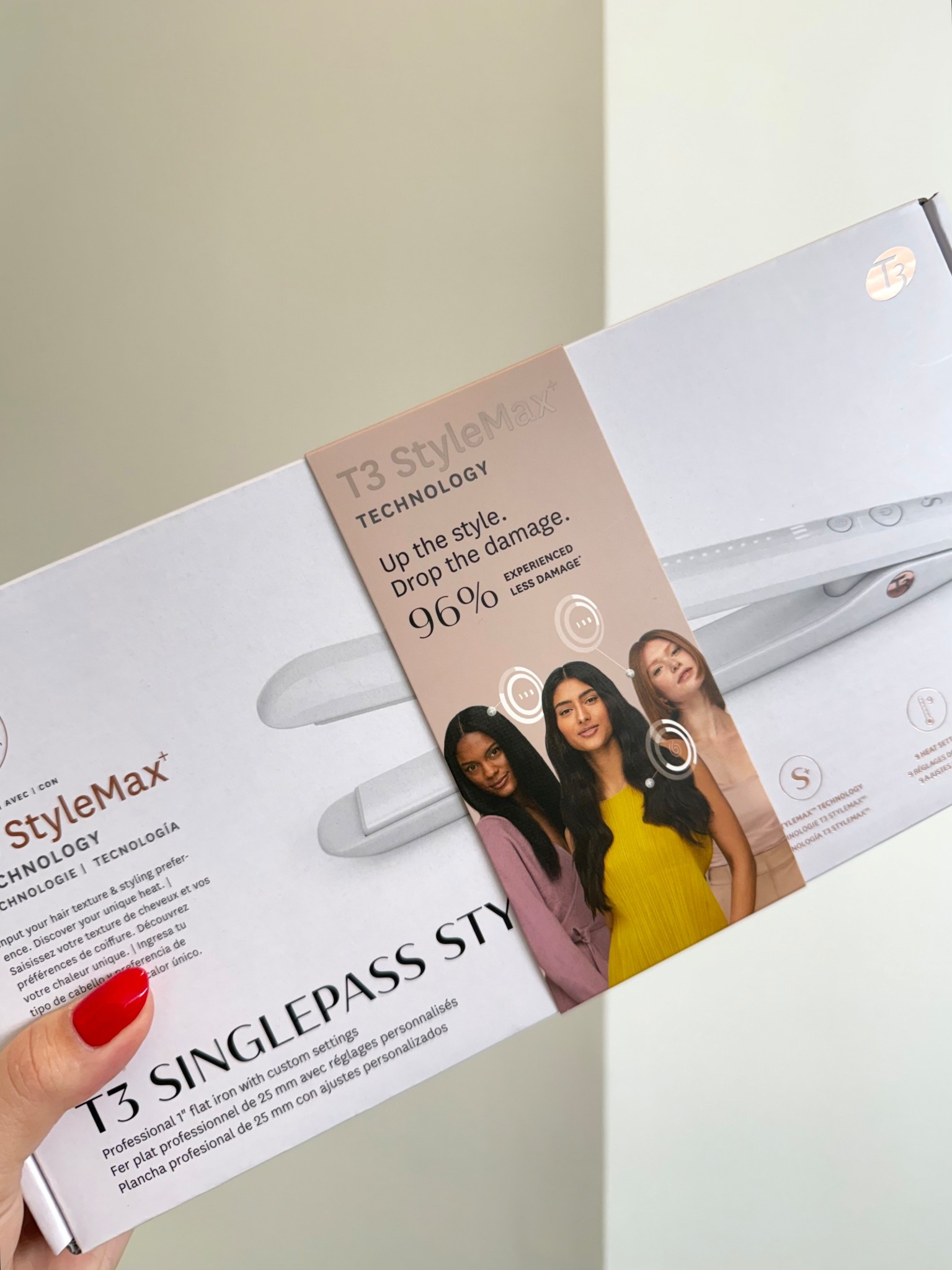 needed a straightener for those just in case days and I’m blown away by this one! Truly one pass is all it takes and love the different settings!

T3 // Hair Care 

#LTKBeauty