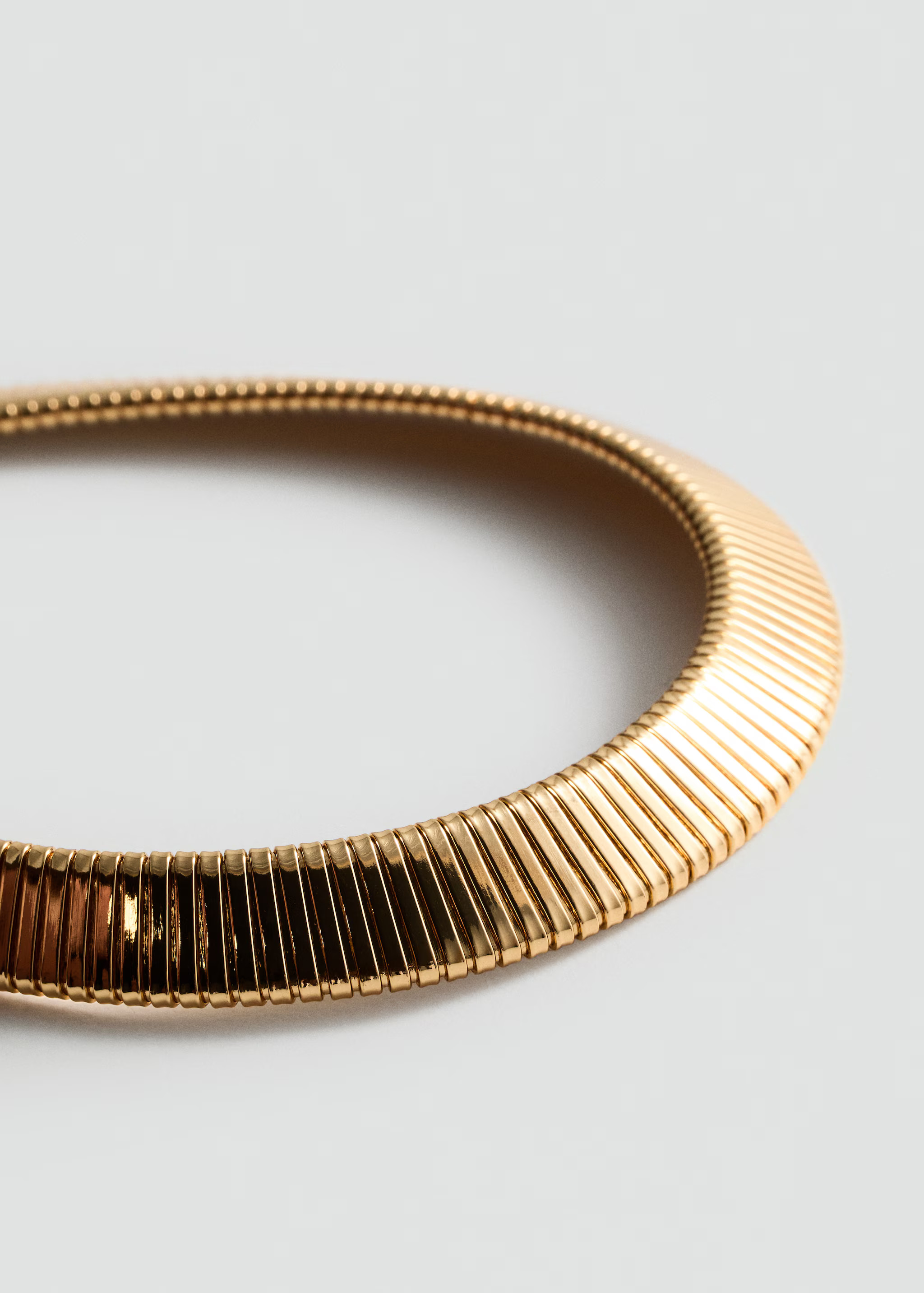 Rigid necklace - Women | MANGO United Kingdom | MANGO (UK)