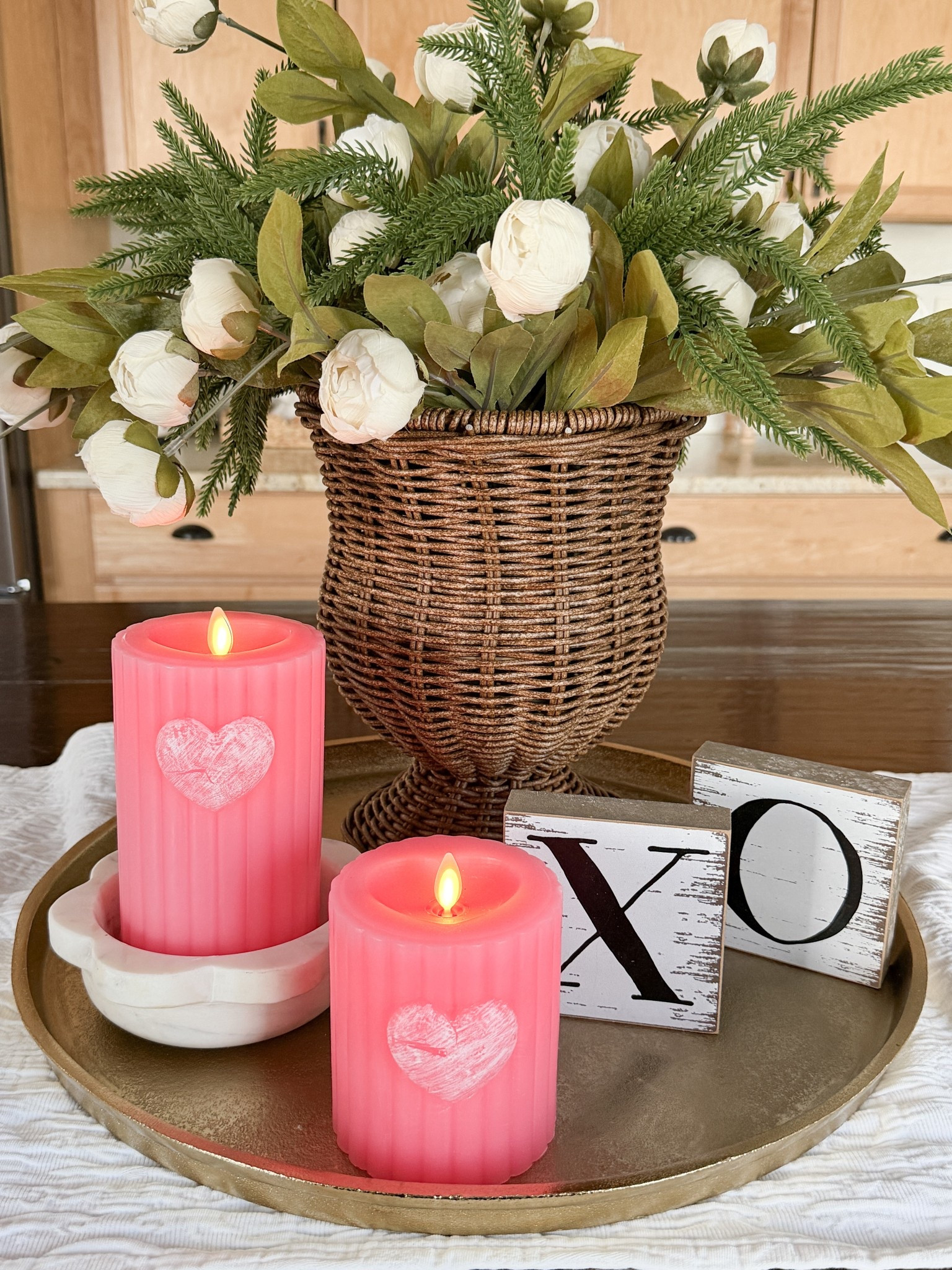 Valentine’s Day centerpiece 💖✨