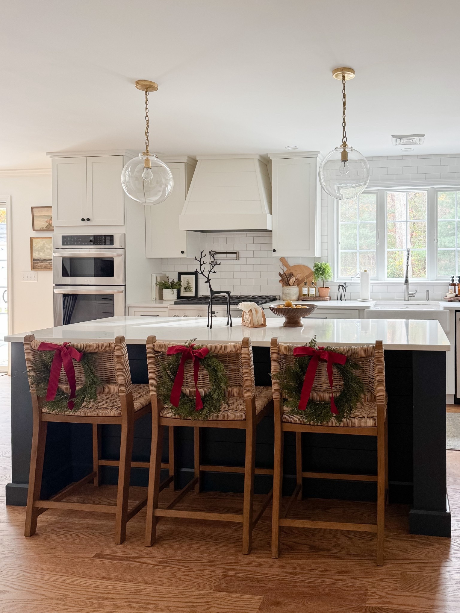 Holiday kitchen decor home styling home decor home favorites coastal home classic Christmas decor kitchen styling sherricalnanhome

#LTKFindsUnder50 #LTKHome #LTKHoliday