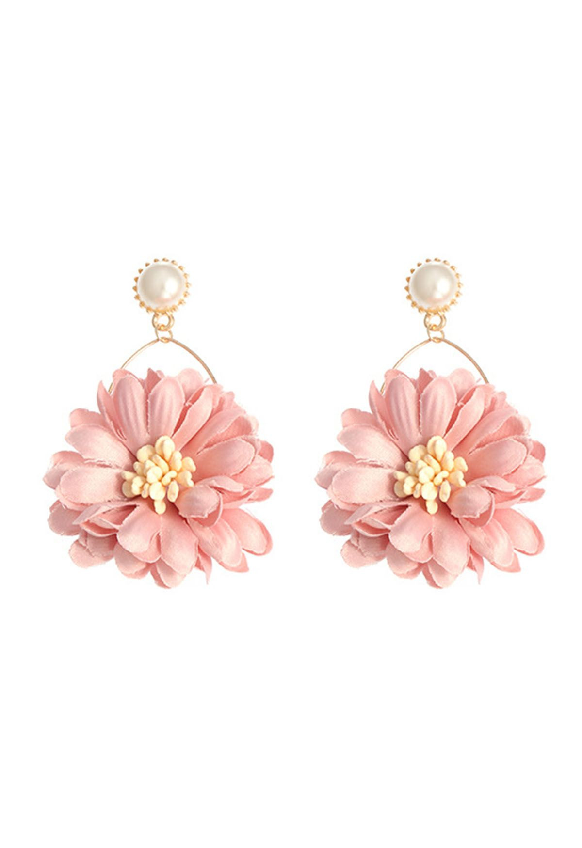 Captivating Blossom Pearl Earrings in Pink | Chicwish