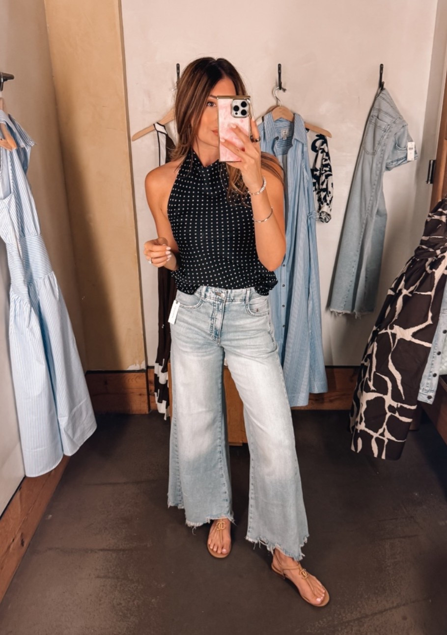 Small in top, 26 in jeans