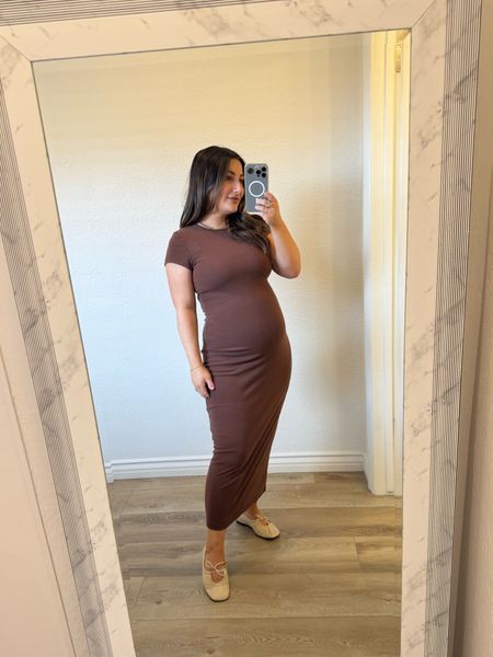 Loveee this dress!! Not maternity but very bump friendly!
I’m 29 weeks pregnant in a size small
Color: chocolate love

#LTKstyletip #LTKfindsunder50 #LTKfindsunder100