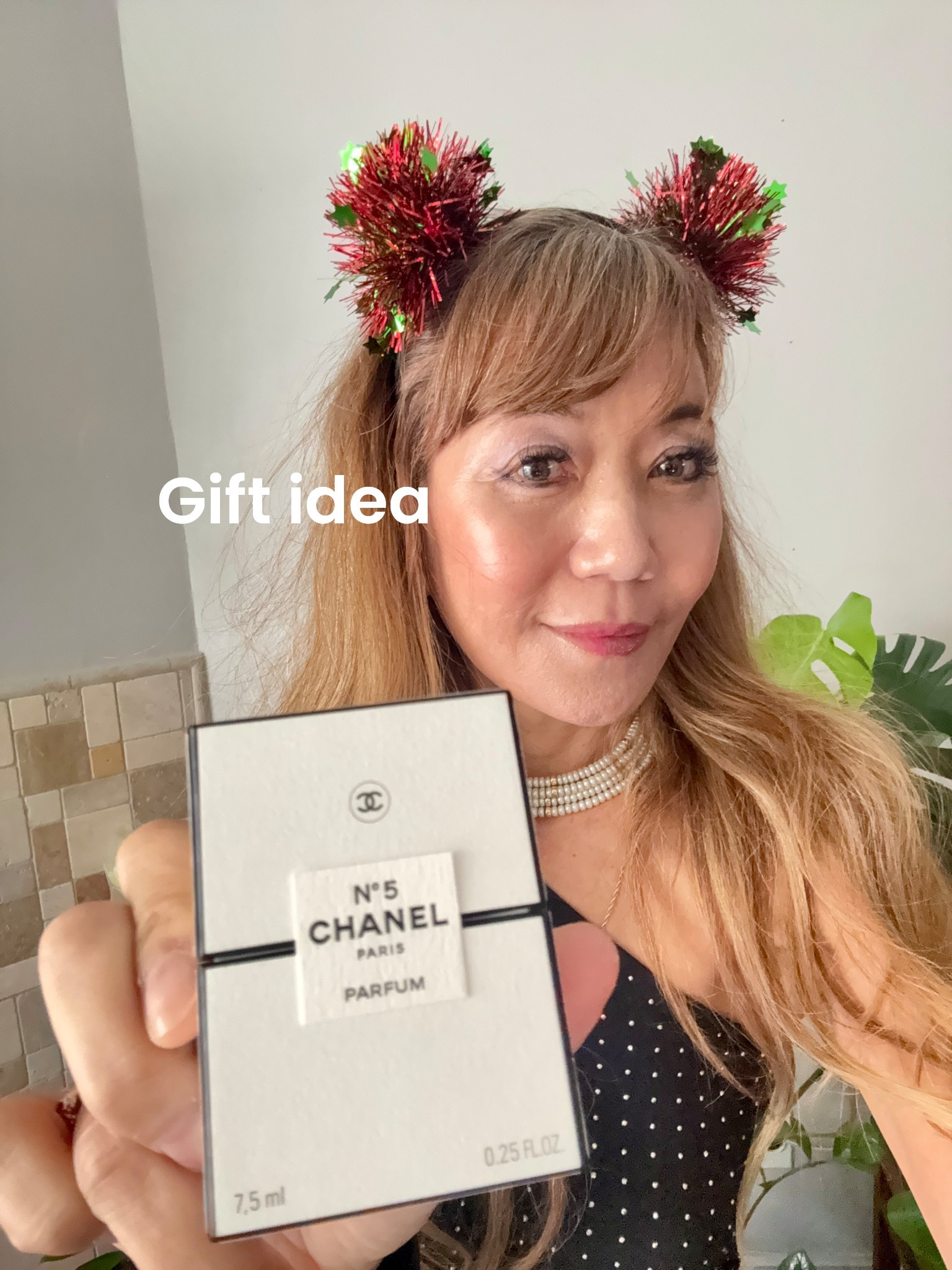 Holiday gift idea, perfume 😍 #perfume #chanelNo5

#LTKGiftGuide