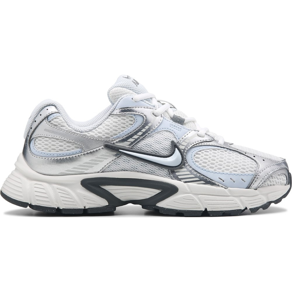 Women's V5 RNR Sneaker | Famous Footwear